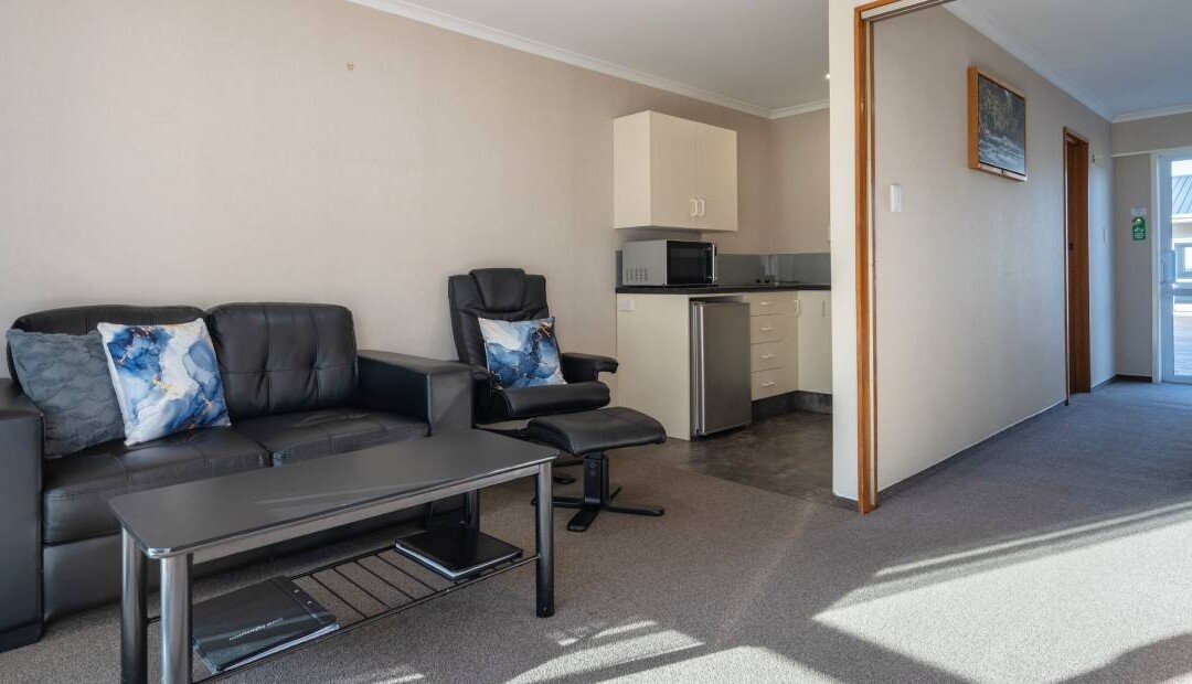 parklands-motel-apartments-te-anau-accomodation-one-bedroom-apartment-3