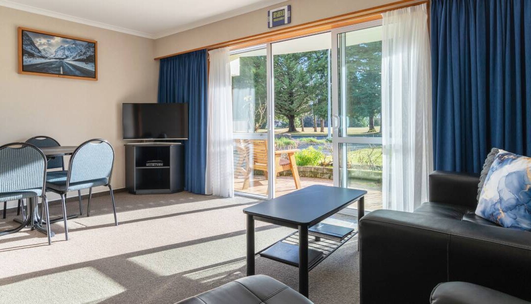 parklands-motel-te-anau-1-bedroom-apartment-2 copy